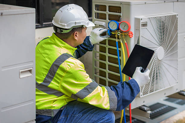 Professional Hvac technician working in Guy, TX